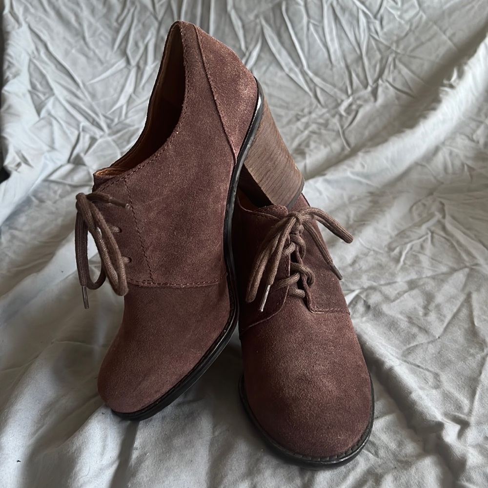 Lucky brand lace up ankle boots